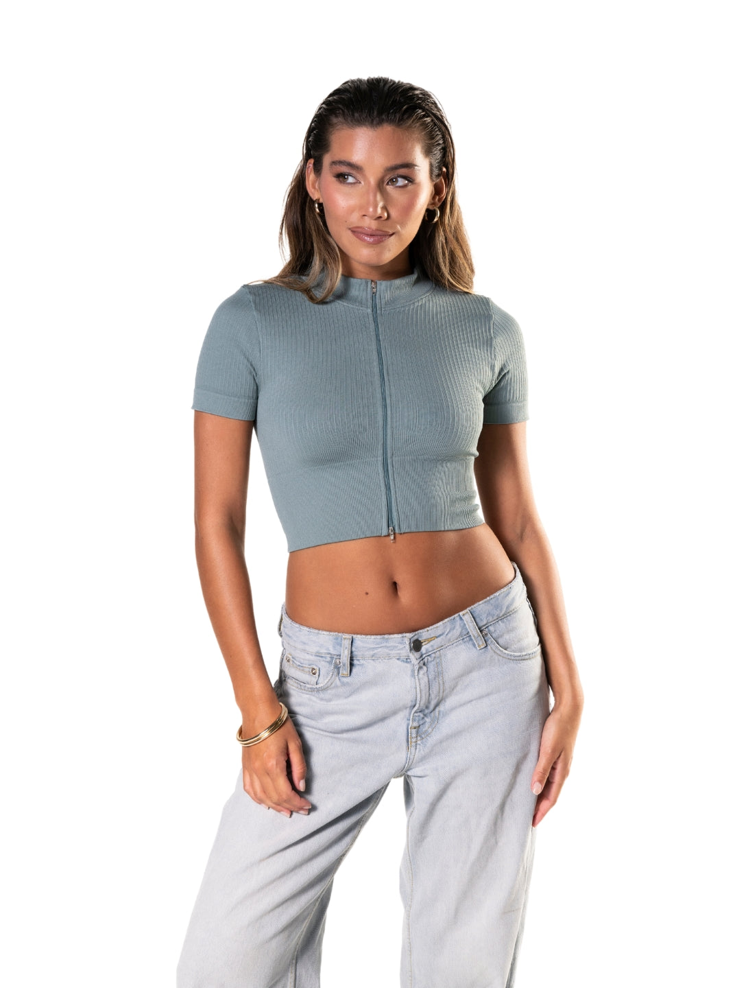 Dikişsiz Ribeli Önde Fermarlı Kısa Kollu Crop Top