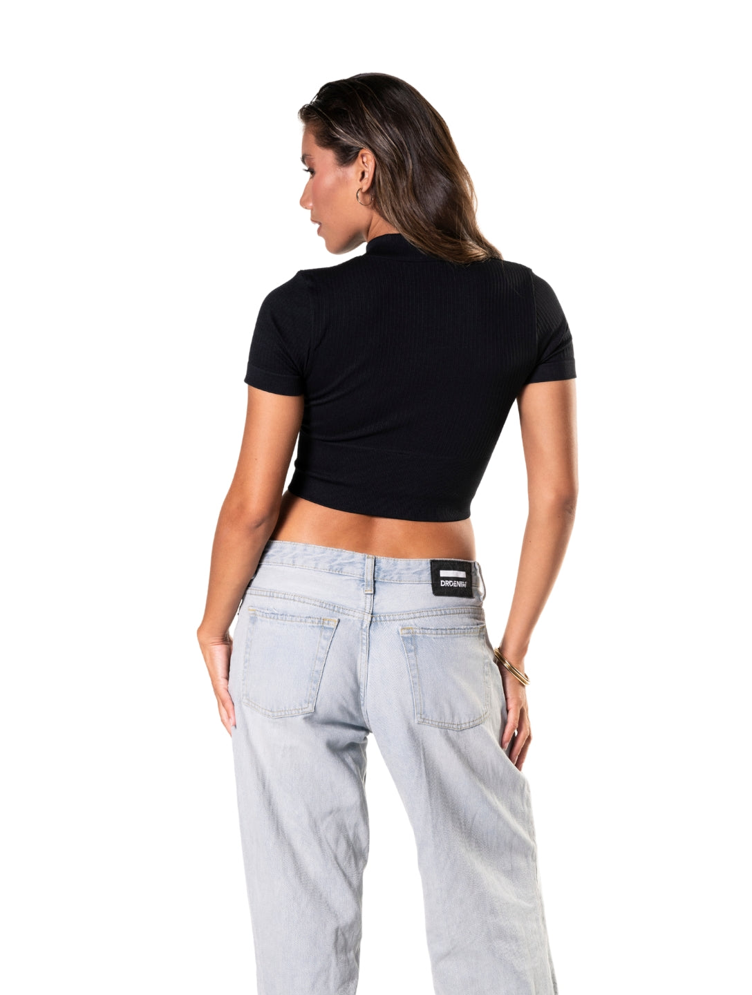 Dikişsiz Ribeli Önde Fermarlı Kısa Kollu Crop Top